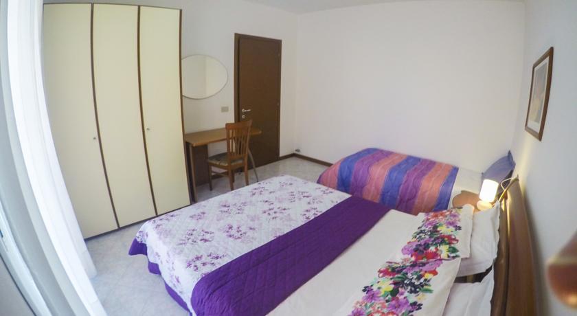 Residence Soleil - Agenzia Cocal Каорле Стая снимка